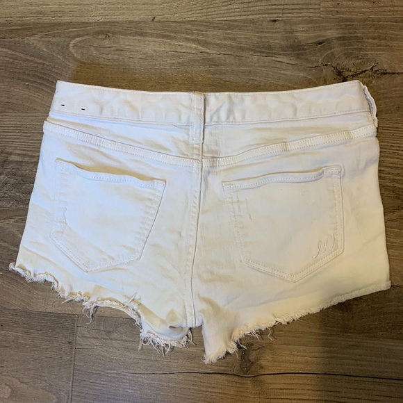 ripped white jean shorts - Picture 4 of 5